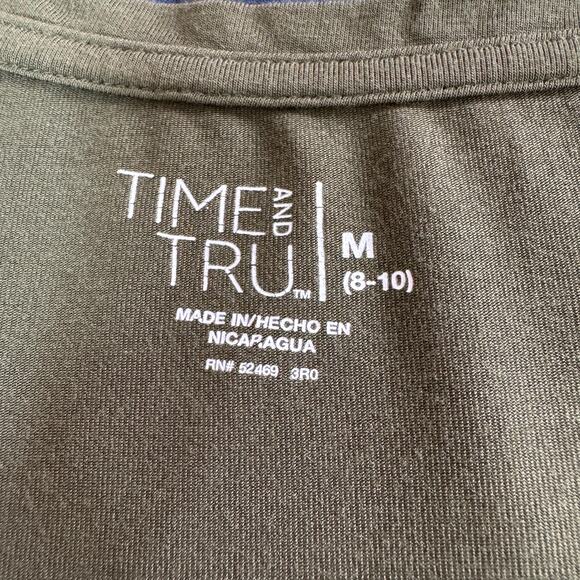 Time and Tru Olive Green Curved Hem Tee Size M - Picture 5 of 7